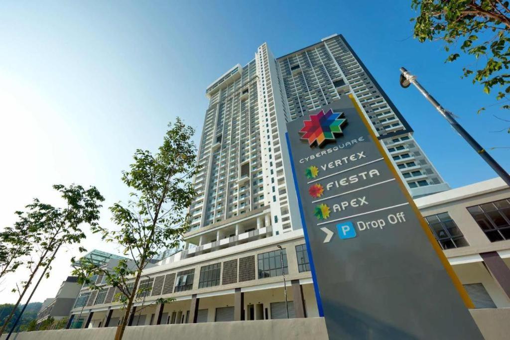 Netflix-Designed Studio Home At Cybersquare, Cyberjaya By Flexihome-My المظهر الخارجي الصورة